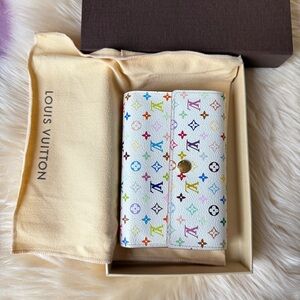 Louis Vuitton Multicolor wallet